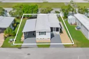 176 W Manatee Loop, Punta Gorda, FL 33950 - Photo 2