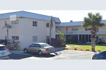 460 Base Avenue E #110, Venice, FL 34285 - Photo 2