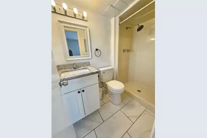 460 Base Avenue E #110, Venice, FL 34285 - Photo 4