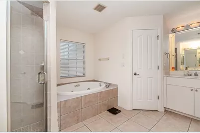 4010 Yucatan Circle, Port Charlotte, FL 33948 - Photo 20