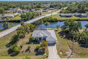 4010 Yucatan Cir, Port Charlotte, FL 33948 - Photo 2