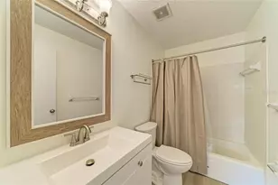 7237 Cloister Dr, Sarasota, FL 34231 - Photo 2
