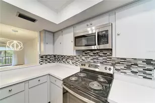 7237 Cloister Dr, Sarasota, FL 34231 - Photo 10
