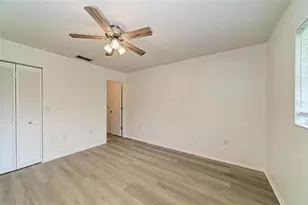 7237 Cloister Dr, Sarasota, FL 34231 - Photo 16
