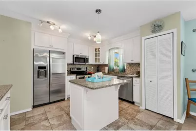 9371 Heartwellville Avenue, Englewood, FL 34224 - Photo 10