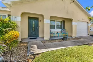 9371 Heartwellville Ave, Englewood, FL 34224 - Photo 4