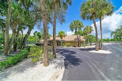4863 Village Gardens Drive #186, Sarasota, FL 34234 - Photo 22