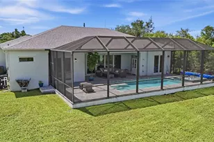 13284 Amaryllis Cir, Port Charlotte, FL 33981 - Photo 32