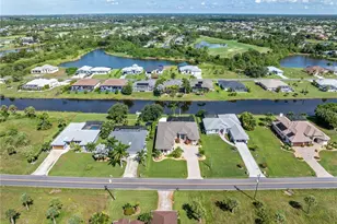 1098 Boundary Blvd, Rotonda West, FL 33947 - Photo 48