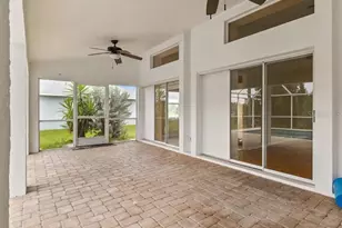 1040 Bay Harbor Dr, Englewood, FL 34224 - Photo 8