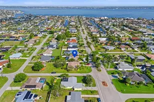 1829 Cornwallis Pkwy, Cape Coral, FL 33904 - Photo 8