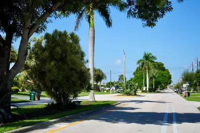 1829 Cornwallis Parkway, Cape Coral, FL 33904 - Photo 52