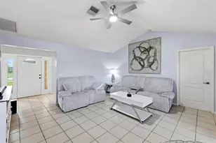 9910 Gulfstream Blvd, Englewood, FL 34224 - Photo 4