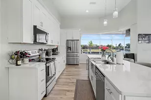 4256 Beach View Ct, Port Charlotte, FL 33948 - Photo 10
