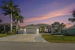 4256 Beach View Ct, Port Charlotte, FL 33948 - Photo 1