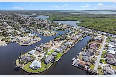 4256 Beach View Court, Port Charlotte, FL 33948 - Photo 32