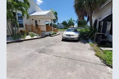 209 W Olympia Avenue, Punta Gorda, FL 33950 - Photo 6