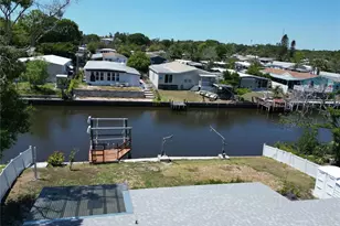 5812 Liverpool Dr, Tampa, FL 33615 - Photo 4