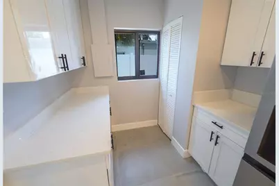 5812 Liverpool Drive, Tampa, FL 33615 - Photo 26