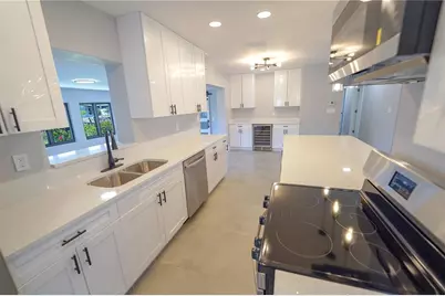 5812 Liverpool Drive, Tampa, FL 33615 - Photo 28
