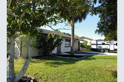 1555 Beacon Drive, Port Charlotte, FL 33952 - Photo 4