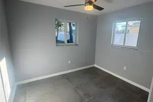 342 51st Ave N, Saint Petersburg, FL 33703 - Photo 18