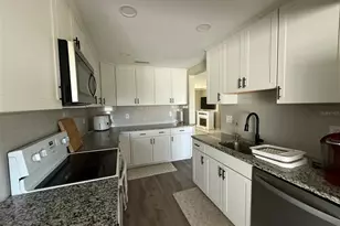 998 Bass Ct, Venice, FL 34293 - Photo 8