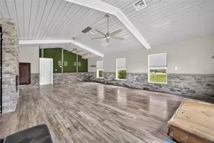 13443 SW Pembroke Cir N, Lake Suzy, FL 34269 - Photo 18