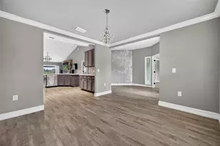 13443 SW Pembroke Cir N, Lake Suzy, FL 34269 - Photo 6
