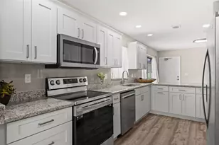 1345 SE 40th Terrace, Cape Coral, FL 33904 - Photo 14