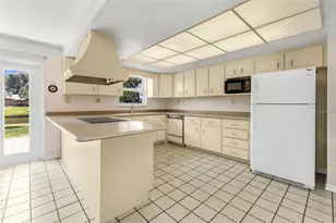 160 Annapolis Ln, Rotonda West, FL 33947 - Photo 10