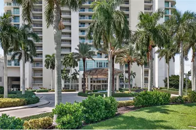 3000 Oasis Grand Boulevard #1007, Fort Myers, FL 33916 - Photo 2