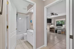 150 N Oxford Dr, Englewood, FL 34223 - Photo 64