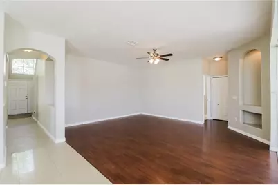 30630 Annadale Drive, Wesley Chapel, FL 33545 - Photo 4