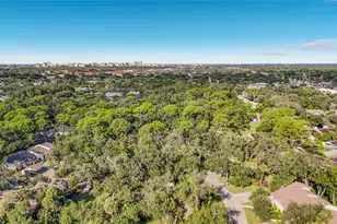 1236 Tallywood Dr, Sarasota, FL 34237 - Photo 36