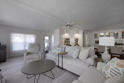 2100 Kings Highway #213, Port Charlotte, FL 33980 - Photo 6