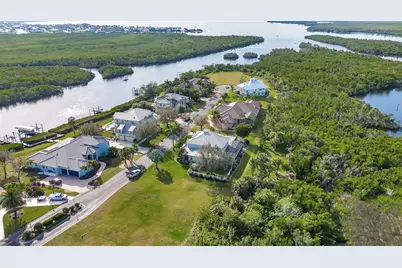 4061 Lea Marie Island Drive, Port Charlotte, FL 33952 - Photo 12