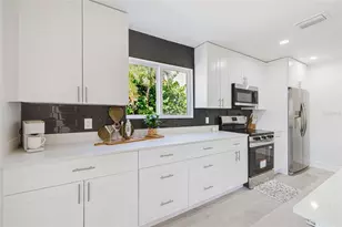 805 E Gulf Dr, Sanibel, FL 33957 - Photo 12
