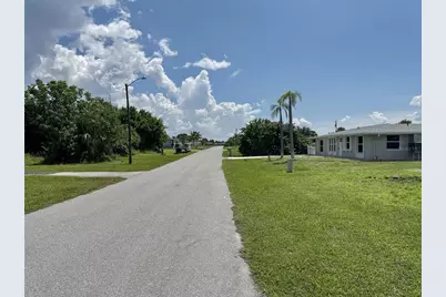 322 Reading Street NW, Port Charlotte, FL 33952 - Photo 16
