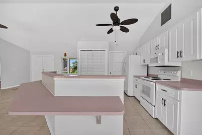 19163 Baoy Avenue, Port Charlotte, FL 33948 - Photo 10