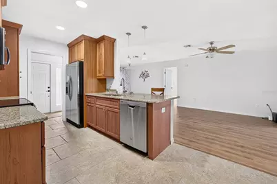 18393 Hottelet Circle, Port Charlotte, FL 33948 - Photo 10