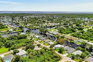 18393 Hottelet Cir, Port Charlotte, FL 33948 - Photo 36