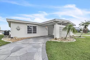 168 Morgan Ln SE, Port Charlotte, FL 33952 - Photo 2