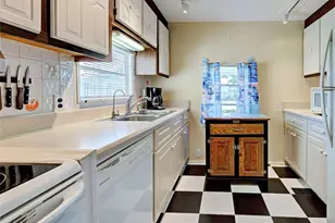 6786 Hoemi Ct, North Port, FL 34287 - Photo 18