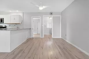 5520 Kenwood Dr, North Port, FL 34287 - Photo 14