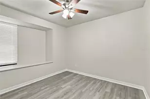 6770 S Biscayne Dr, North Port, FL 34287 - Photo 12
