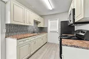 6770 S Biscayne Dr, North Port, FL 34287 - Photo 8