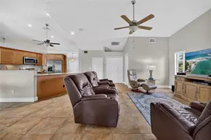 4933 Seville Ct, Cape Coral, FL 33904 - Photo 16