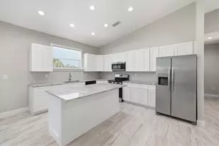 26 Coxswain Dr, Placida, FL 33946 - Photo 10