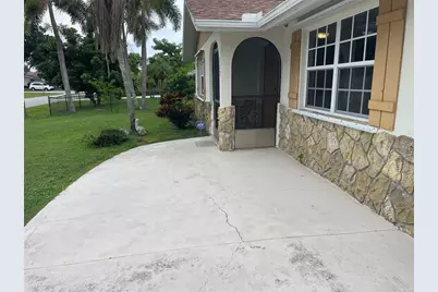 517 Skylark Lane NW, Port Charlotte, FL 33952 - Photo 2